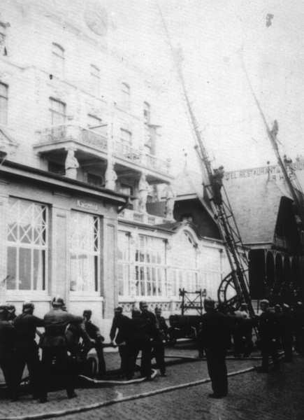 Schulübung und Manöver im Hause Kaiserstr. 15 Schulübung und Manöver im Hause Kaiserstr. 15