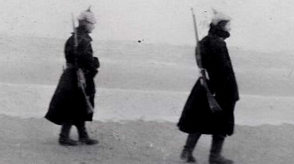 Die beiden Strandläufer Adam Günther und Johann Visser.