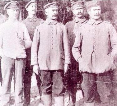 Johann (Joffre) Visser (Zweiter von links)