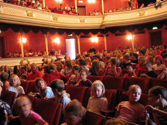 (c) 2002/2003 Hakenhand Entertainment